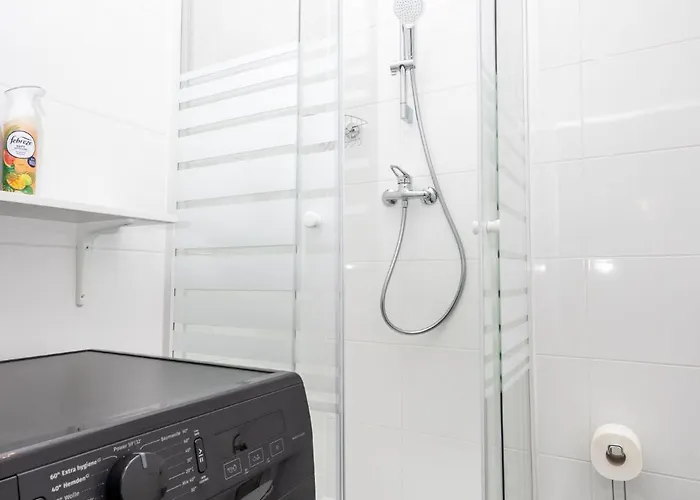 Designer New Near Centre Appartement *